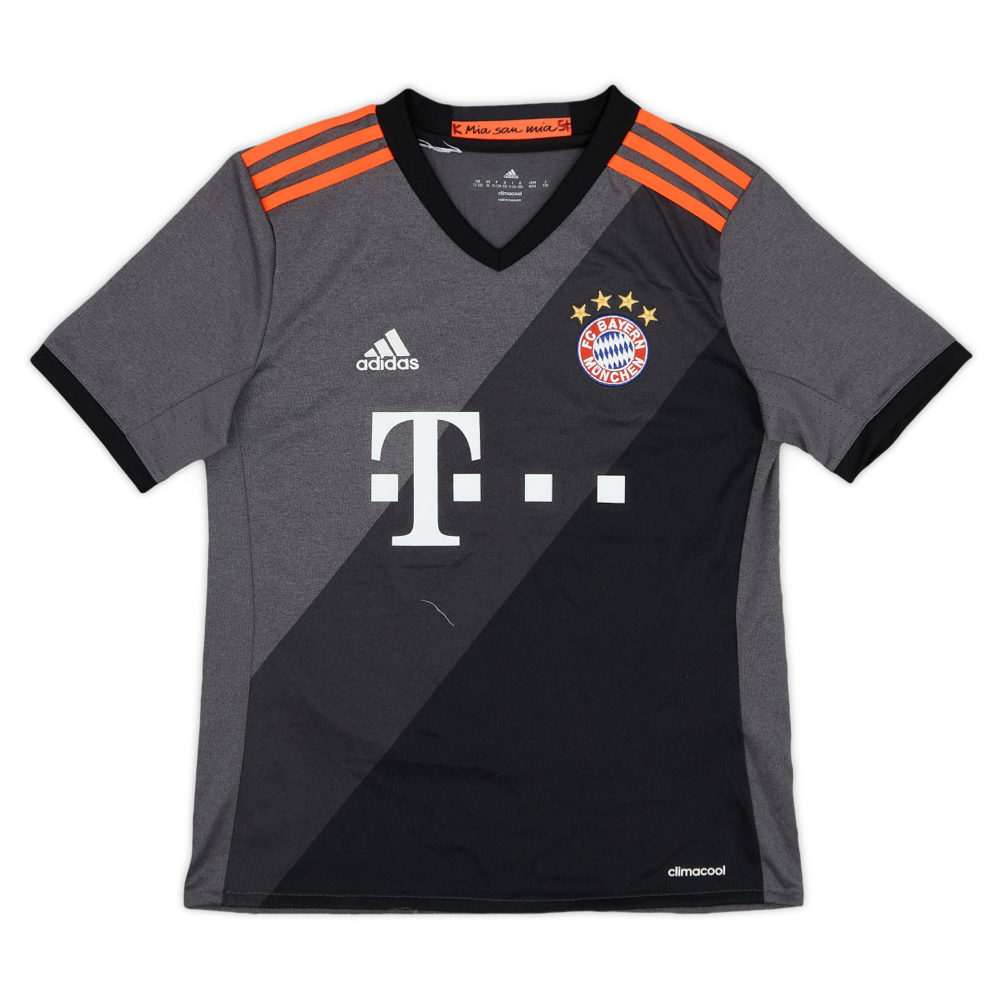 2016-17 FC Bayern München Away Shirt