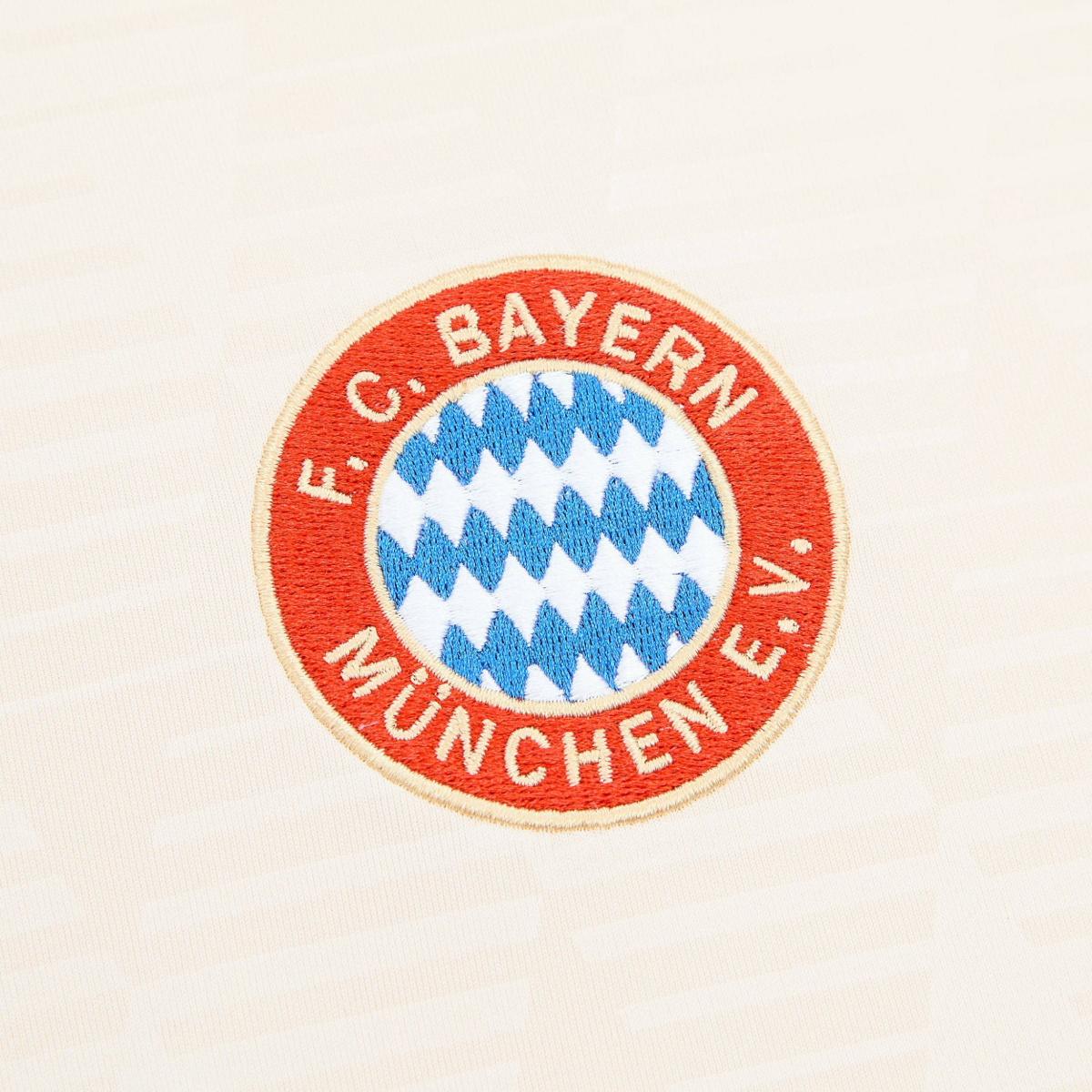 2024-25 FC Bayern München Away Shirt