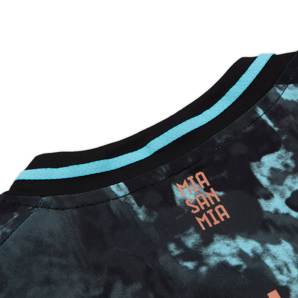 2024-25 FC Bayern München Third Shirt