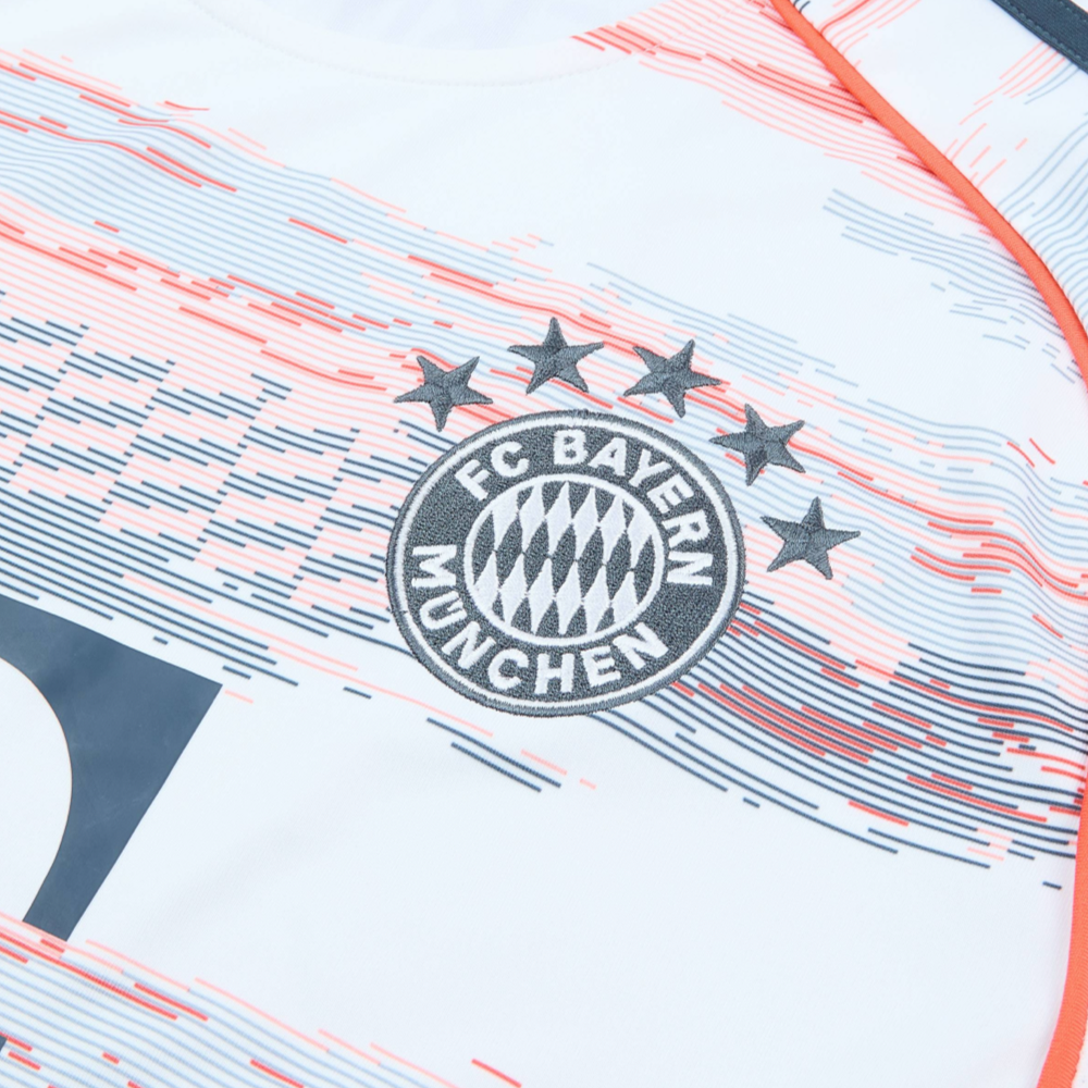 2025-26 FC Bayern München Away Shirt