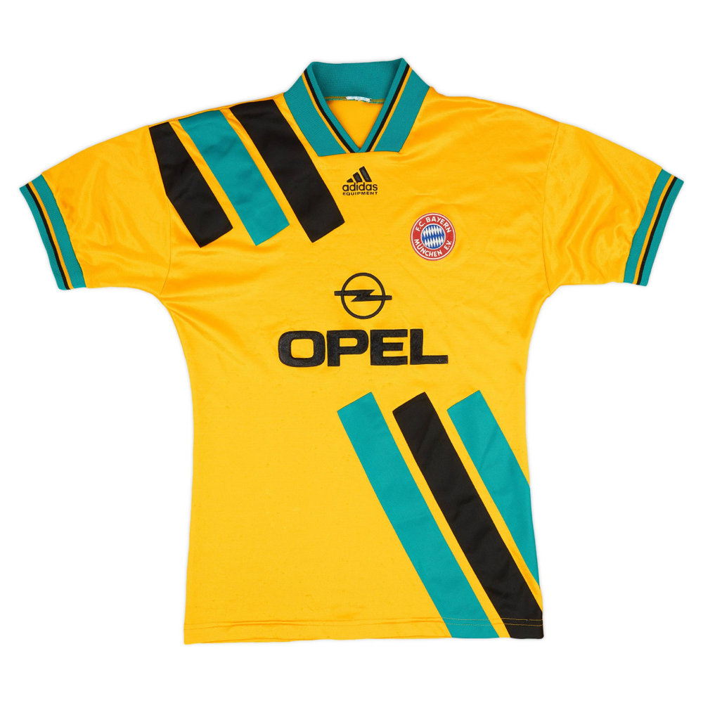 1993-94 FC Bayern München Away Shirt